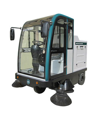 全封闭驾驶式扫地机BA2000